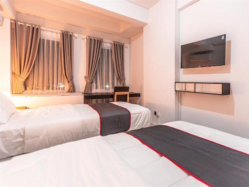 Capital O Urbano Hotel Бекаси Екстериор снимка