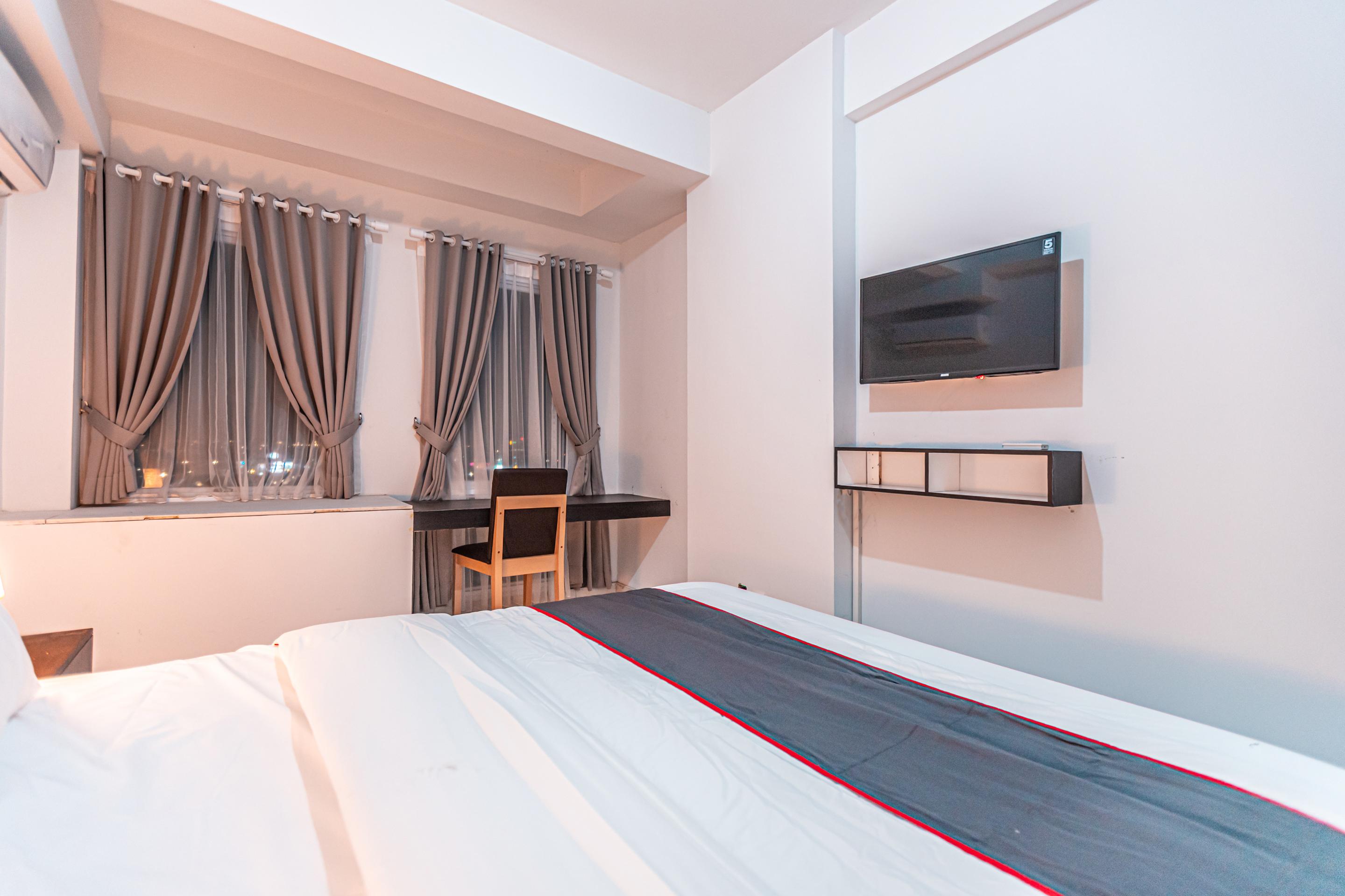 Capital O Urbano Hotel Бекаси Екстериор снимка